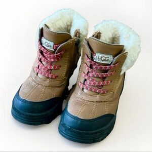 UGG Ashton Addie Snow Boots Chestnut Brown Black Boys Girls size 11 (4-6years)